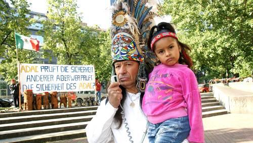 Indianer Gomora mit seiner Tochter Zitlalli (4) Indianer Gomora mit seiner Tochter Zitlalli (4)