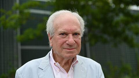 "Haltet den Namen Simson aus der Politik heraus", forderte Dennis Baum auf dem Messegel&auml;nde.