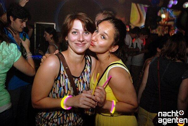 Ganz schön abgedreht: die Party im Ampere. "Halli Galli Drecksound". Mehr Bilder aus dem Ampere unter www.nachtagenten.de