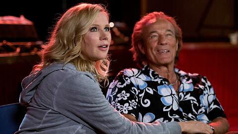 &bdquo;Texte, die ich liebe&ldquo;: Veronica Ferres und Heiner Lauterbach bei den Dreharbeiten zu &bdquo;Unter deutschen Betten&ldquo;.