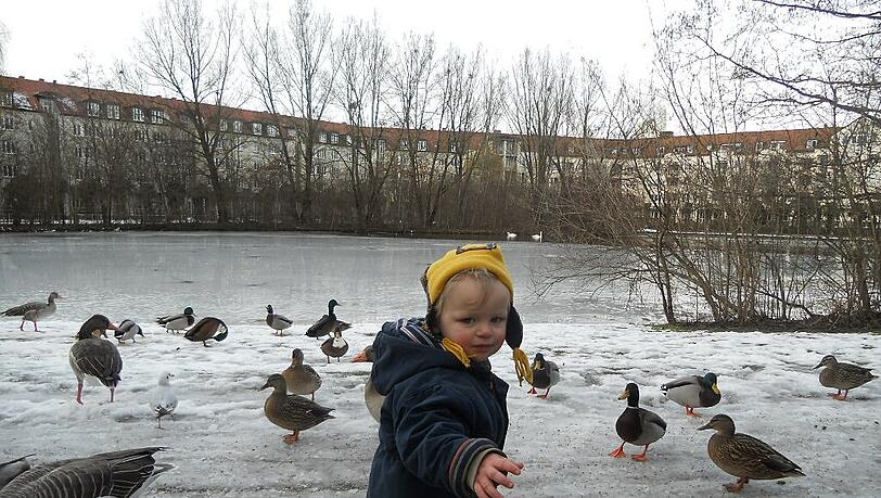 Und dass man auch bei Schmuddelwetter Spaß haben kann, das zeigt uns Jan, der Sohn von Stefan Doblinger. Und dass man auch bei Schmuddelwetter Spaß haben kann, das zeigt uns Jan, der Sohn von Stefan Doblinger.