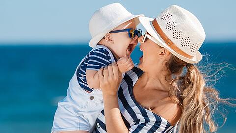 Für viele Pandemie-Babys steht dieses Jahr der erste Sommerurlaub an.
