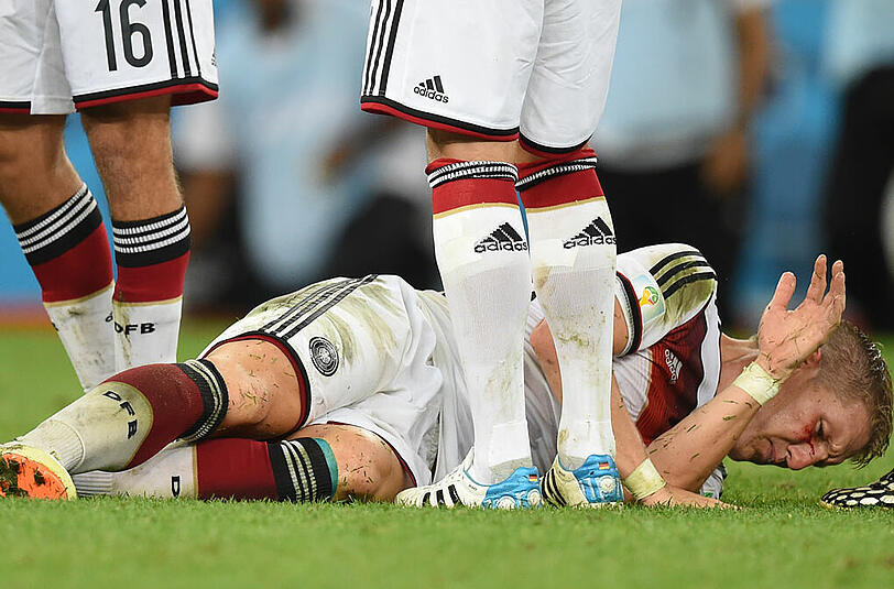 Unglaublich tapfer, unglaublicher Einsatz: Bastian Schweinsteiger im Endspiel gegen Argentinien.