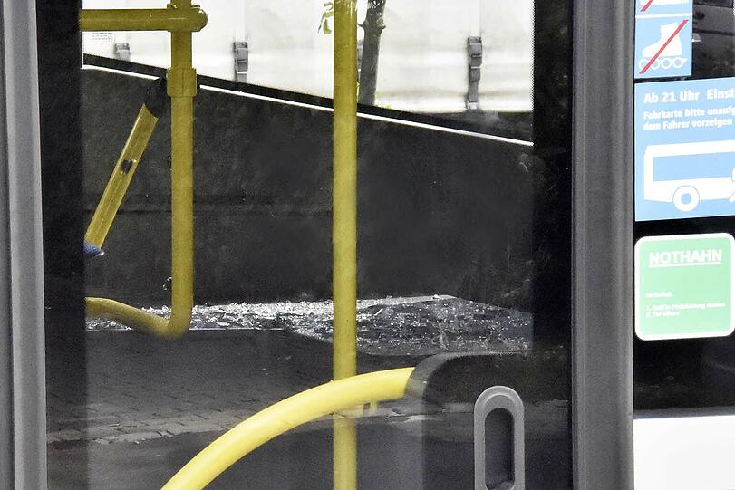 Am Cosimabad und am Frankfurter Ring wurden mehrere Personen bei einem Tram- und einem Busunfall verletzt.