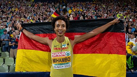 Malaika Mihambo freute sich bei der EM über Silber.