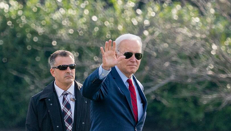 US-Präsident Joe Biden (r).