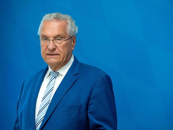 Joachim Herrmann bei einer Veranstaltung. Foto: Lino Mirgeler/dpa/Archiv