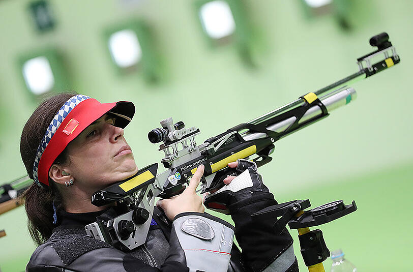Barbara Engleder (33) ist in der ersten Entscheidung der Olympischen Spiele in Rio de Janeiro nach einer herausragenden Leistung nur um Millimeter an der ersten deutschen Medaille und einem Traumstart vorbeigeschrammt.
