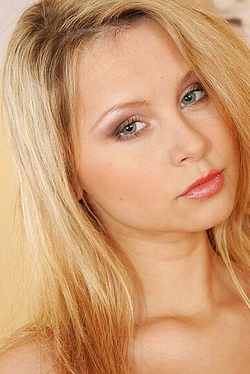 Lucy, 24 Jahre  Mehr Bilder von mir gibt es auf erotik1.de