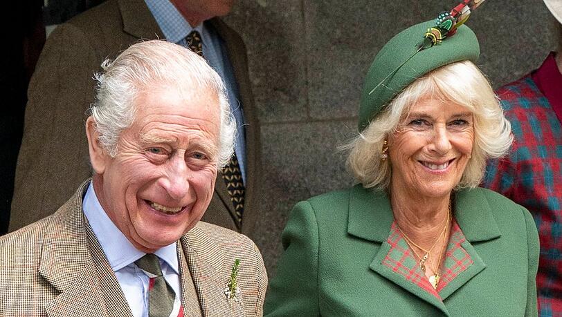 König Charles und Königin Camilla genießen es, in Schottland zu sein.