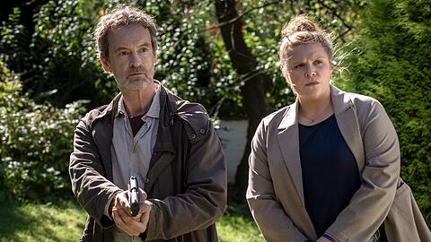 "Tatort: Made in China": Kommissar Peter Faber (Jörg Hartmann) und seine Kollegin Rosa Herzog (Stefanie Reinsperger) sind alarmiert.