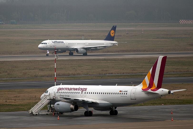 Eine Gruppe Schüler aus Hamburg ist am Tag nach dem Unglück mit Germanwings züruck nach Deutschland gereist (Symbolbild).