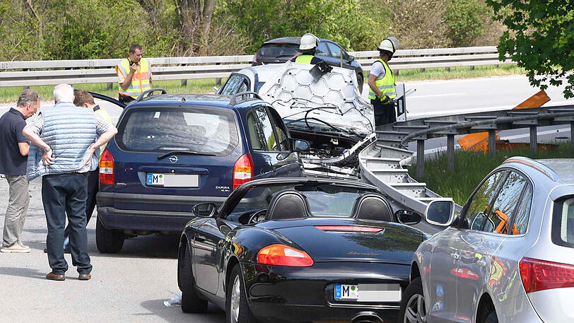 Die Fahrerin des Opel kam mit dem Schrecken davon.