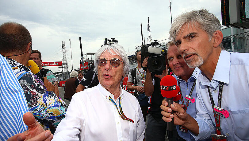 Bernie Ecclestone kann sich eine Frauen-WM in der Formel-1 vorstellen. Bernie Ecclestone kann sich eine Frauen-WM in der Formel-1 vorstellen.