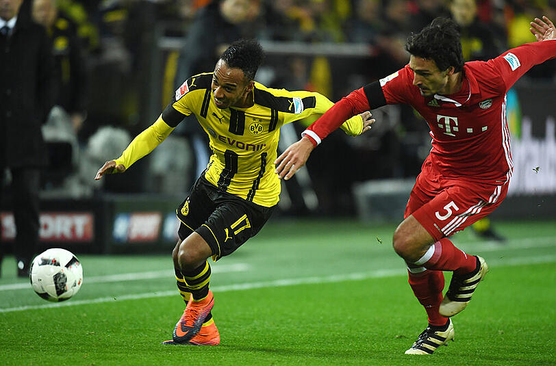 Mats Hummels: Note 3. Mit Pfiffen bedacht bei seiner Rückkehr, zu zaghaft beim Pass von Götze auf Aubameyang vor dem 1:0, wurde zudem getunnelt. Unglücklich. Ansonsten souverän, gutes Stellungsspiel, beste Zweikampfwerte der Bayern. Ließ sich auch in keinster Weise provozieren. Bester Feldspieler der Bayern.