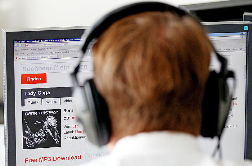 Das kann teuer werden: Bei illegal aus dem Netz geladener Musik oder Videos drohen saftige Abmahnungen.