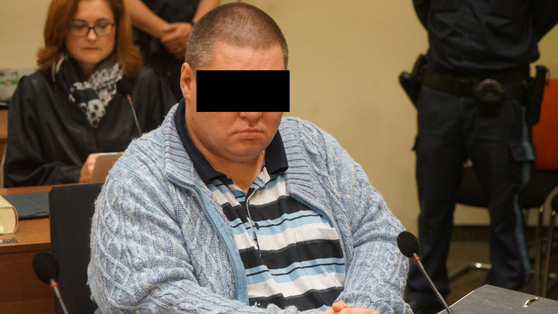 Wegen Mordes angeklagt: Grzegorz W. vor Gericht.