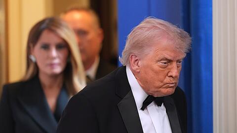 Trump spricht nach den Sch&uuml;ssen zur Presse.
