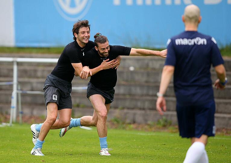 Trainingsspaß bei Ilie Sanchez und Rodri. Hier sind die Bilder vom Einzeltraining mit den aussortieren Spaniern an der Grünwalder Straße.