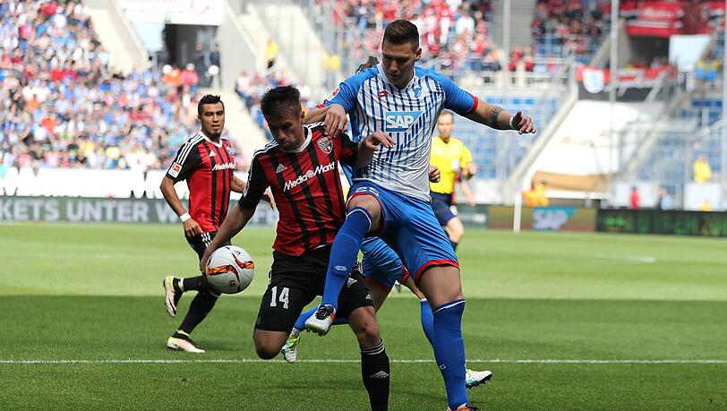 War beim FC Ingolstadt erfolgreich: Stefan Lex, hier im Duell gegen Niklas Süle. War beim FC Ingolstadt erfolgreich: Stefan Lex, hier im Duell gegen Niklas Süle.