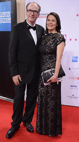 Das Promi-Aufgebot bei den "Diva"-Awards war wie in den Vorjahren enorm: 450 VIP-Gäste kamen, ein bunter Mix aus Stars und Sternchen, aus Newcomern und Urgesteinen aus dem Unterhaltungskosmos. Die Bilder!