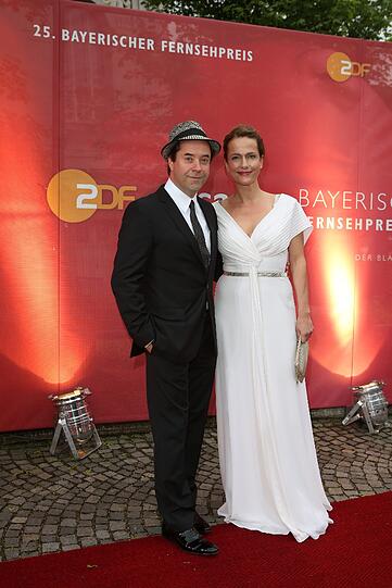 Schauspieler Jan-Josef Liefers mit Claudia Michelsen