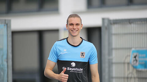 Feierte gegen den VfR Aalen sein Debüt für den TSV 1860: Tim Linsbichler.