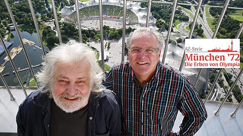 Arno Frank Eser (links) und Herbert Hauke sind Deutschlands größte Rockfans und betreiben das Museum auf dem Olympiaturm ehrenamtlich.