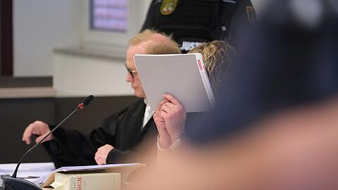 Vor dem Landgericht in Dessau-Ro&szlig;lau ist eine Zwillingsmutter nach dem Tod ihrer Kinder verurteilt worden. (Archivbild)