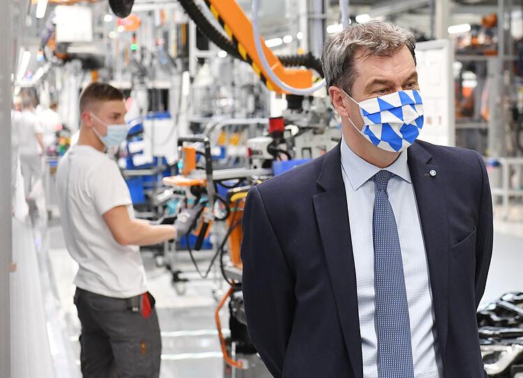 In der Autoindustrie fühlt sich Markus Söder wohler wie in der Kultur.