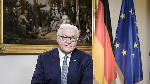 Steinmeier appelliert in seiner Fernsehansprache, die Erfahrung der Solidarität in der Krise auch für die Zeit danach zu bewahren.