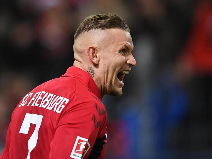 Freiburgs Jonathan Schmid bejubelt seinen Siegtreffer zum 1:0.