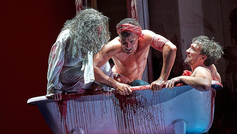 "Marat/Sade" im Residenztheater. "Marat/Sade" im Residenztheater.