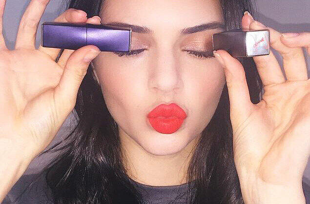 Kendall Jenner hat zusammen mit Estée Lauder ihre eigene Lippenstift-Farbe auf den Markt gebracht