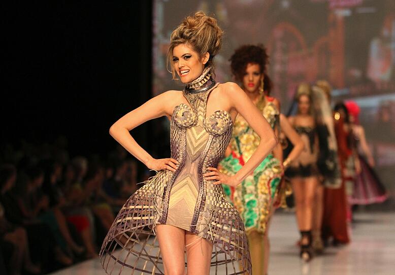 So sexy ist die neue Gaultier-Kollektion: Auf dem Laufsteg in Kolumbien präsentierten die Models wenig Stoff und ganz viel Haut - die Bilder der Exposhow in Cali.