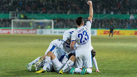 So wollen die Sportfreunde Lotte auch gegen Champions-League-Teilnehmer Borussia Dortmund jubeln.