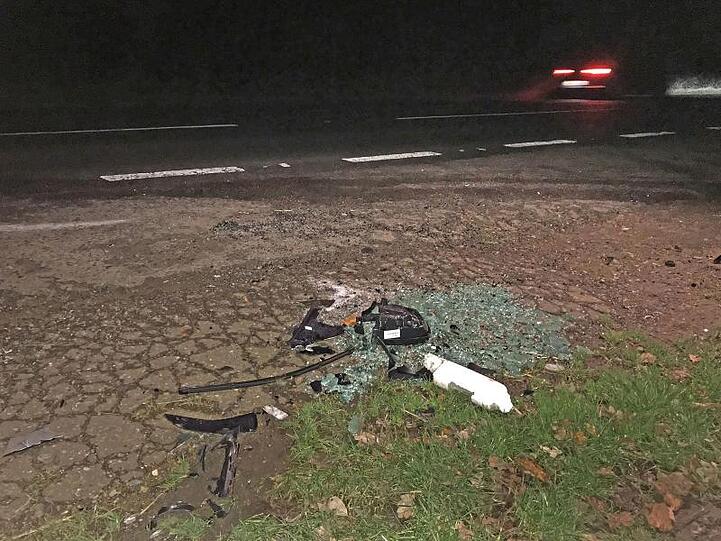 Scherben am Unfallort.