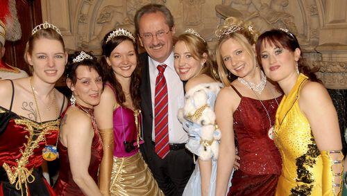 Gruppenbild mit OB: Rathaus-Empfang für Münchens Faschingsprinzessinnen Gruppenbild mit OB: Rathaus-Empfang für Münchens Faschingsprinzessinnen