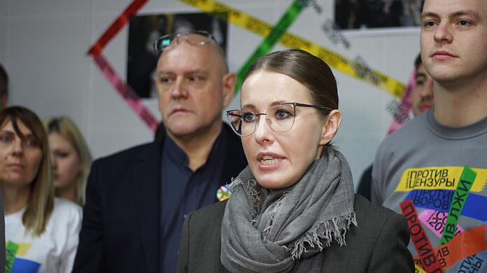 Xenia Sobtschak  ist die Tochter von Anatoli Sobtschak, der in den 1990er Jahren als Bürgermeister von St. Petersburg politischer Mentor von Putin war (Archivbild).