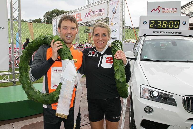 Strahlende Sieger: Richard Friedrich und Bernadette Pichlmaier
