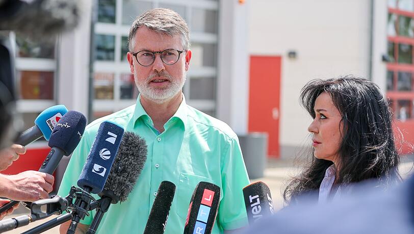 Streift ein Puma durch Braunsbedra? Für den Bürgermeister der Gemeinde Steffen Schmitz (CDU) ist die Frage geklärt. Eine Nachstellung vor Ort habe gezeigt: Das Tier ist kleiner, als zunächst angenommen.