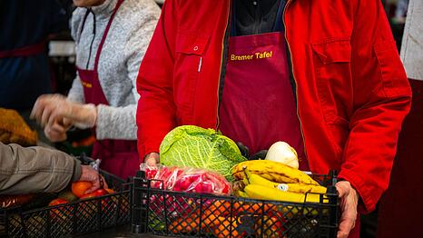 Die Tafeln in Deutschland versorgen Hunderttausende mit sehr wenig Geld. (Symbolbild)