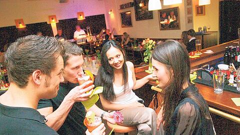 Bis 5 Uhr früh in der Herzogstraße: 30 Prozent gibt&rsquo;s im &bdquo;Hot Shot&ldquo; &ndash; aber nur mit Studentenausweis.