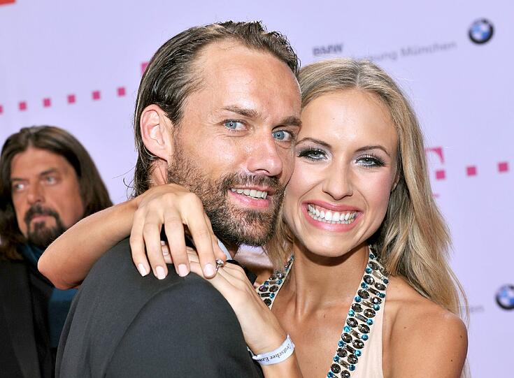 Das Promi-Aufgebot bei den "Diva"-Awards war wie in den Vorjahren enorm: 450 VIP-Gäste kamen, ein bunter Mix aus Stars und Sternchen, aus Newcomern und Urgesteinen aus dem Unterhaltungskosmos. Die Bilder!