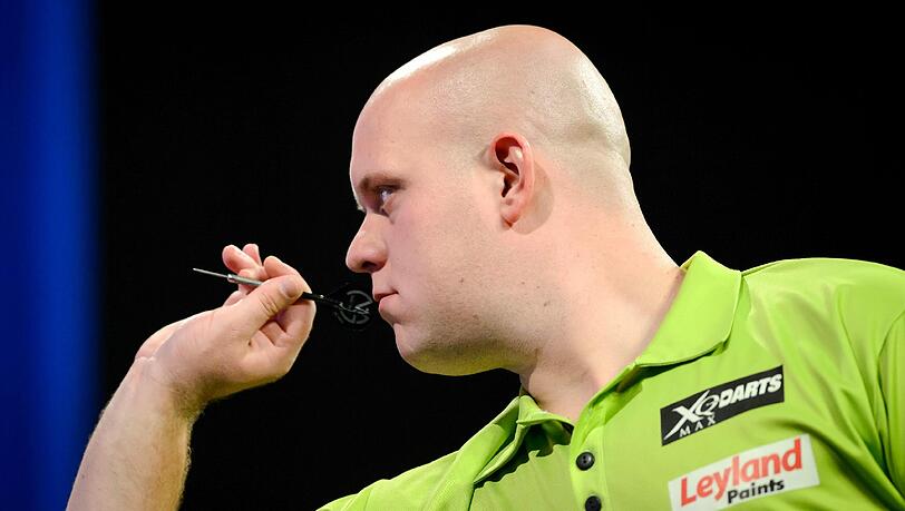 Der jüngste Weltmeister der Dart-Geschichte äußert sich im Interview mit der Abendzeitung. Der jüngste Weltmeister der Dart-Geschichte äußert sich im Interview mit der Abendzeitung.
