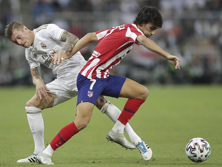 Der Portugiese Joao Felix (r) vollbrachte im ersten Jahr bei Atlético Madrid noch keine Ruhmestaten.