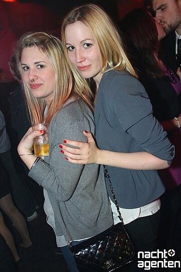 Auch in der Nachtgalerie sind viele Partygänger in ihrem Element. Mehr Bilder unter: www.nachtagenten.de