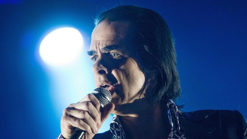 Nick Caves Song "Stranger Than Kindness" vom Album "Your Funeral... My Trial" (1986) gibt der Ausstellung den Namen. Nick Caves Song "Stranger Than Kindness" vom Album "Your Funeral... My Trial" (1986) gibt der Ausstellung den Namen.