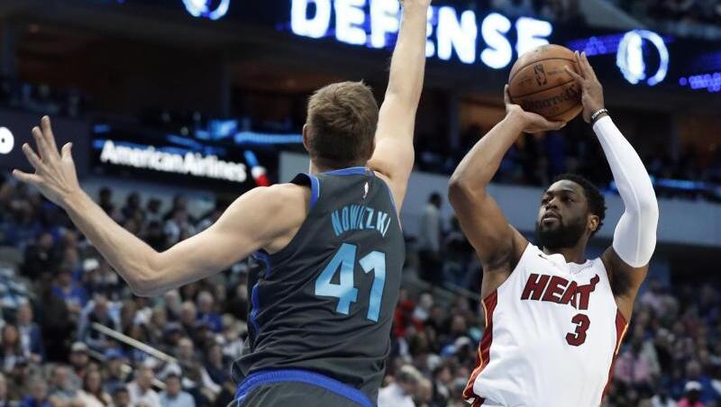 Dirk Nowitzki unterlag mit Dallas gegen Dwyane Wade und Co. Dirk Nowitzki unterlag mit Dallas gegen Dwyane Wade und Co.