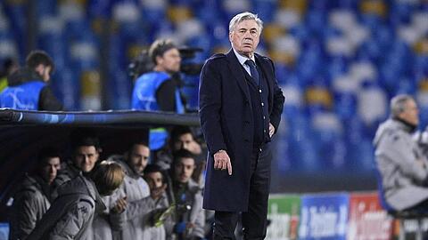 Ex-FC-Bayern-Coach Carlo Ancelotti muss bei Neapel seine Koffer packen.
